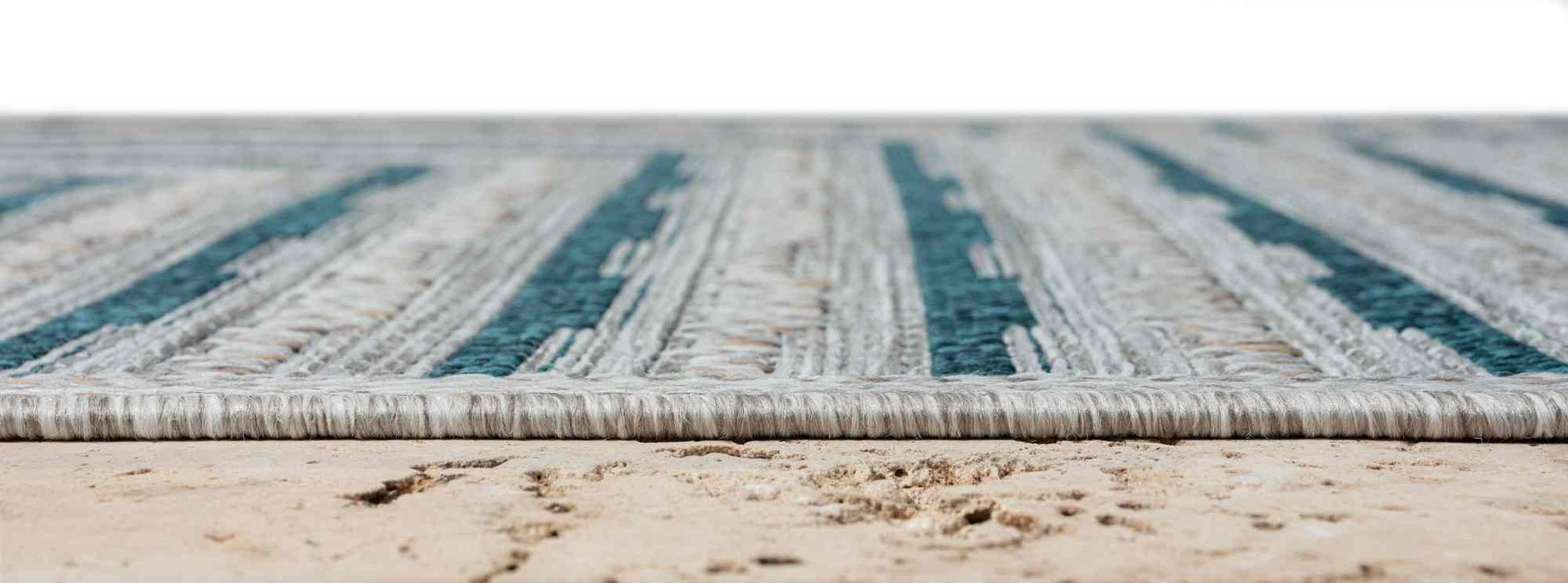 HR Waterproof Geometric Striped Outdoor Rug: Stain/Fade-Resistant #1667