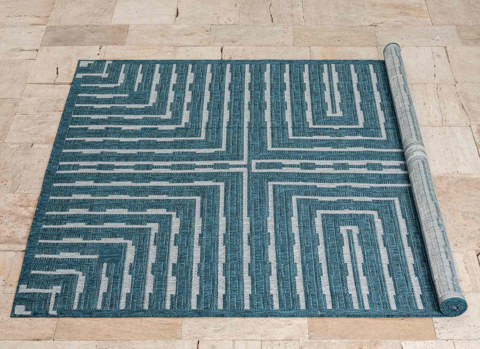 HR Waterproof Geometric Striped Outdoor Rug: Stain/Fade-Resistant #1667