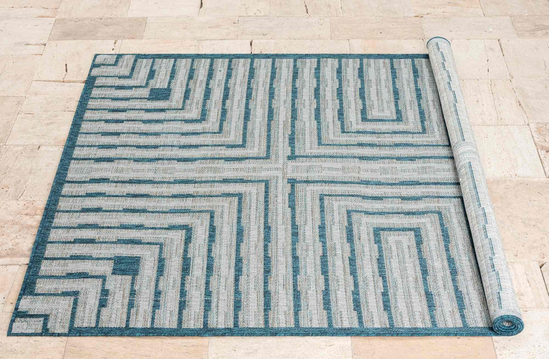 HR Waterproof Geometric Striped Outdoor Rug: Stain/Fade-Resistant #1667